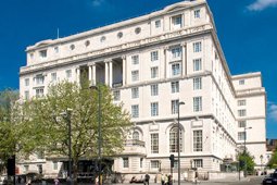 Adelphi Hotel
