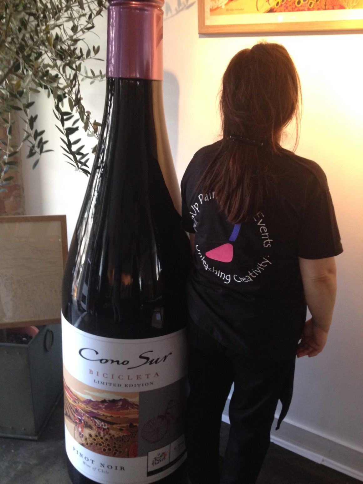 Cono Sur Wines recreates their new wine label with PopUp Painting!